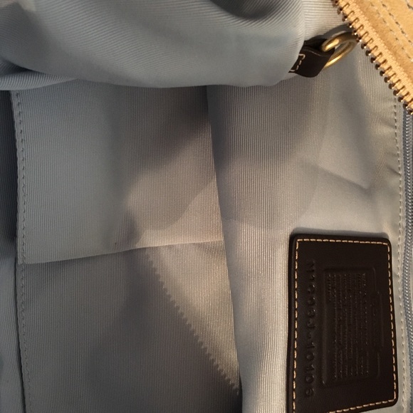 Coach - Picture 5 of 8